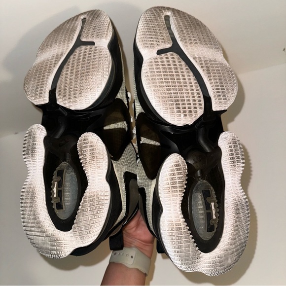 NIKE LEBRON 19 XIX BASKETBALL SHOES Size 10 - Picture 5 of 5